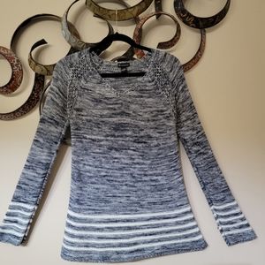 New Directions Medium Sweater